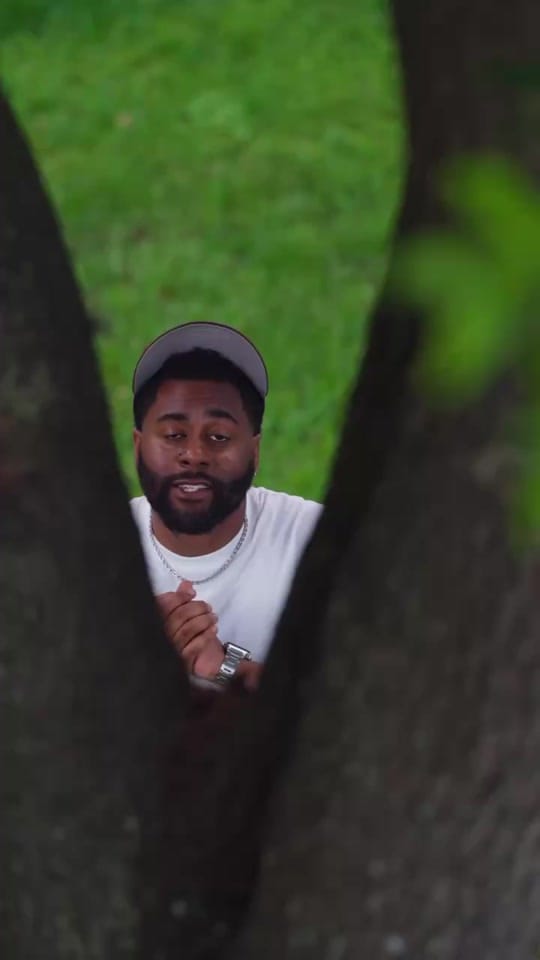 Post 1 by Darren Waller on TikTok (video)