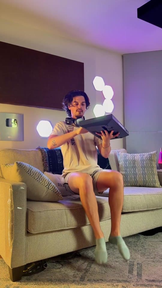Post 1 by Asher Postman ✉️ on TikTok (video)