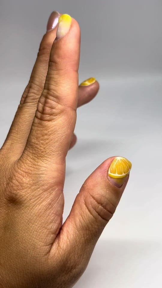 Post 3 by JapaGel Nails on TikTok (video)