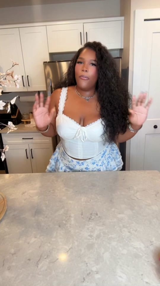 Post 2 by Jas Monae on TikTok (video)