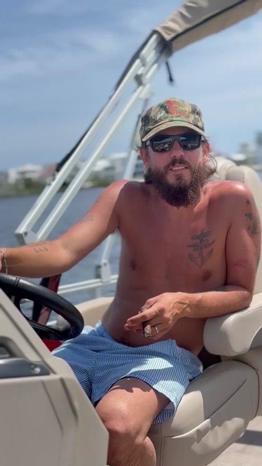 Post 3 by Chris Janson on TikTok (video)