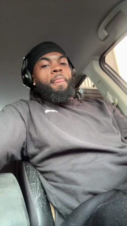 Post 6 by @inky318g • friends on TikTok (video)