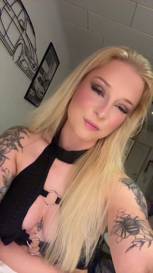 Post 3 by Lena Mxb on TikTok (video)