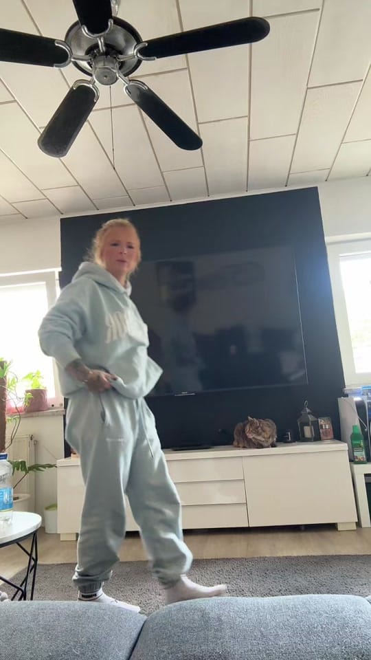 Post 10 by Lena Mxb on TikTok (video)