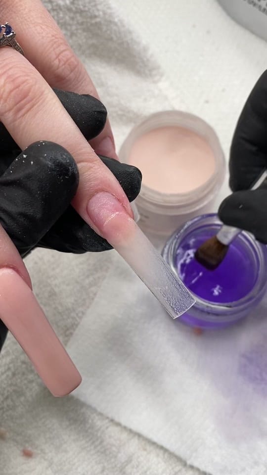 Post 5 by Everydaynails.us on TikTok (video)