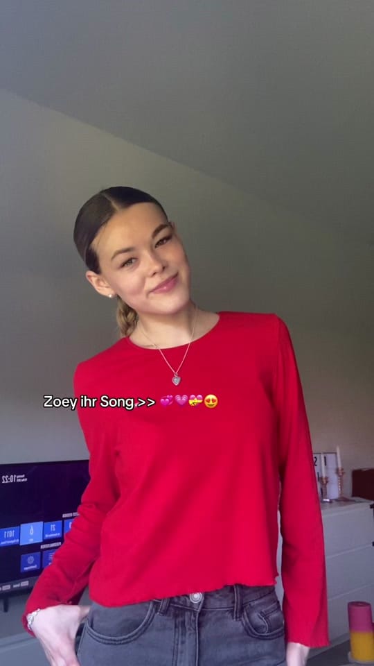 Post 5 by 💗   lea   💗 on TikTok (video)