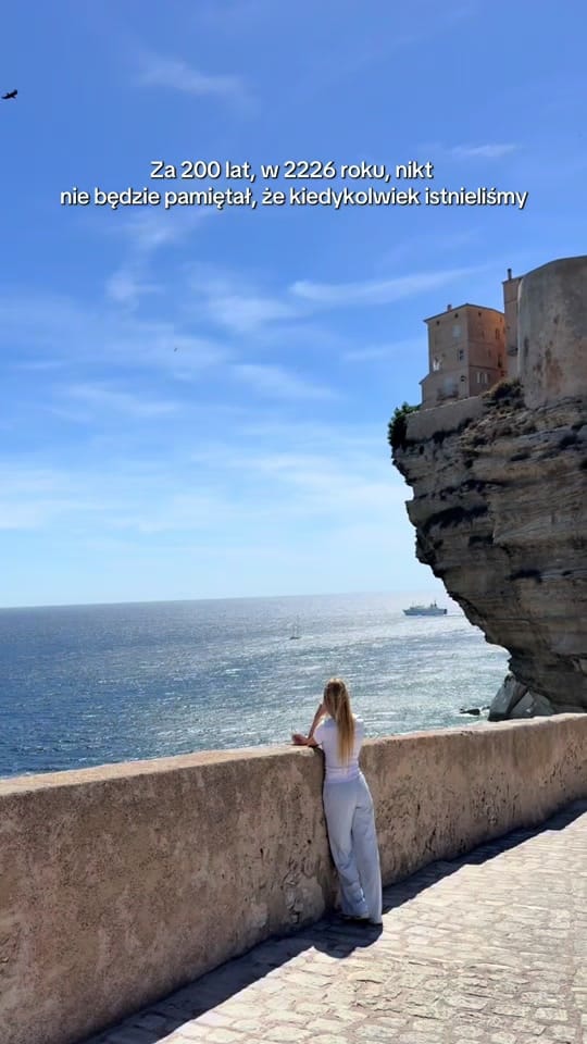 Post 4 by Brenda Mercedes Fox on TikTok (video)