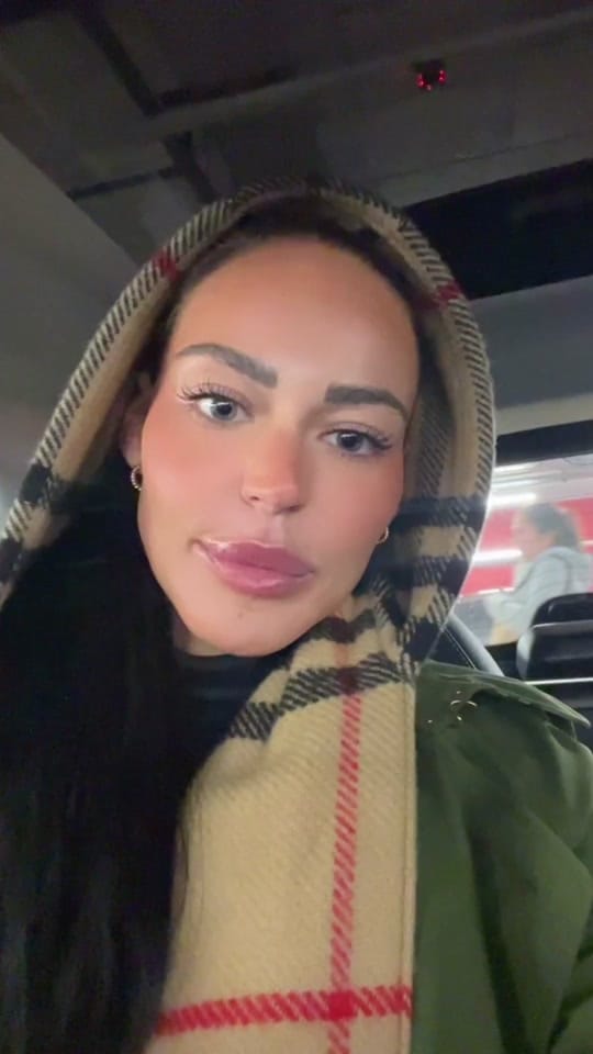Post 5 by Jolie Rose on TikTok (video)