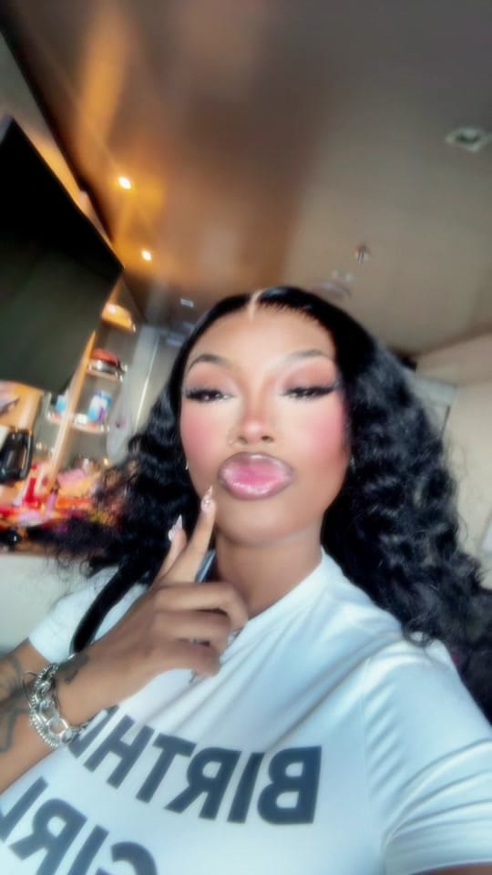 Post 9 by Essence👩🏽‍❤️‍💋‍👩🏽 on TikTok (video)