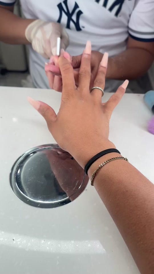 Post 8 by Essence Miaa on TikTok (video)