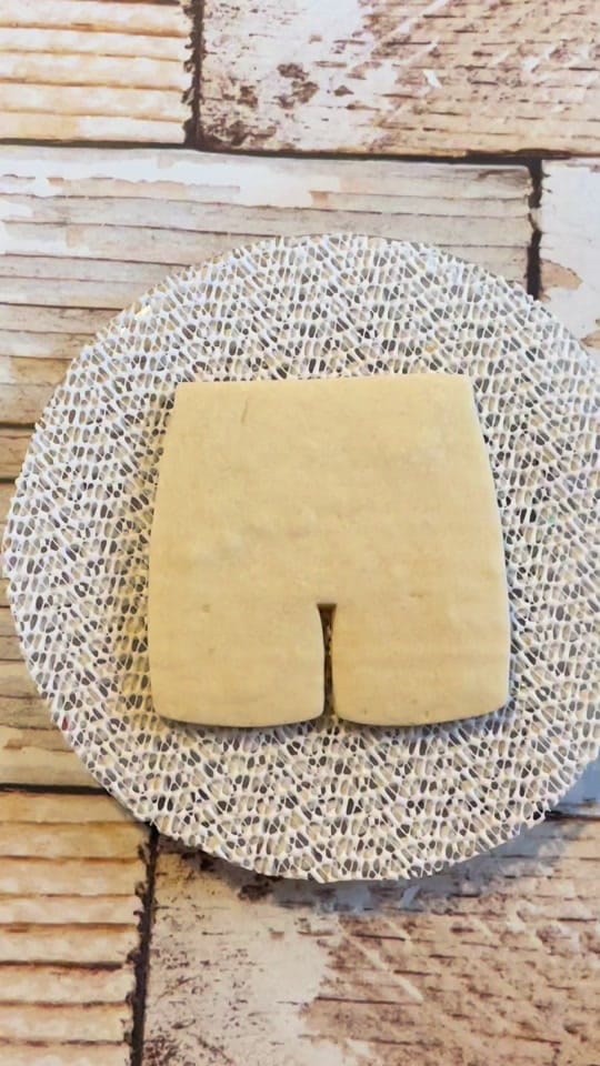 Post 4 by Lisa The Cookie Crafter on TikTok (video)