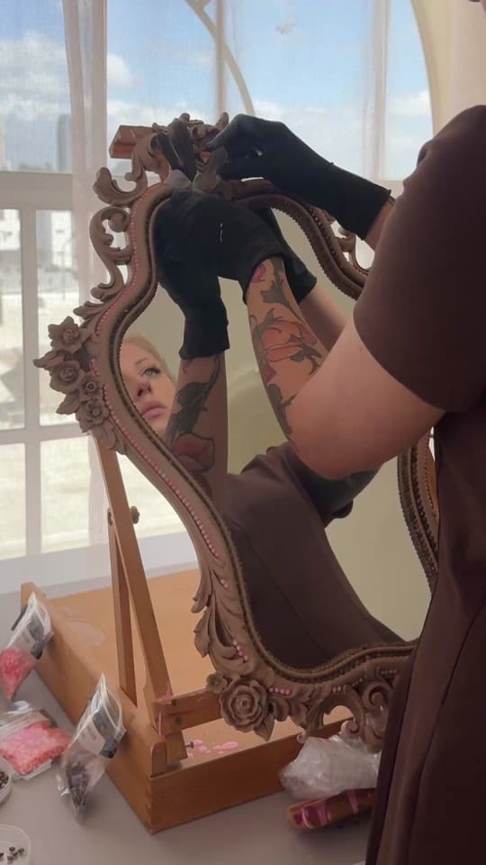 Post 5 by Rostra on TikTok (video)