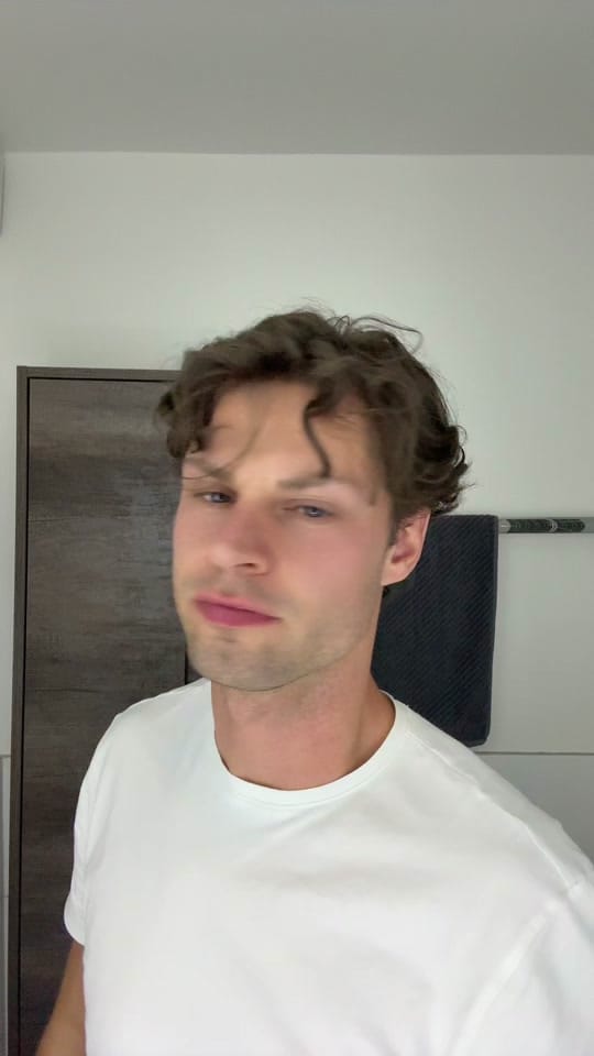 Post 8 by robin_hackeness on TikTok (video)