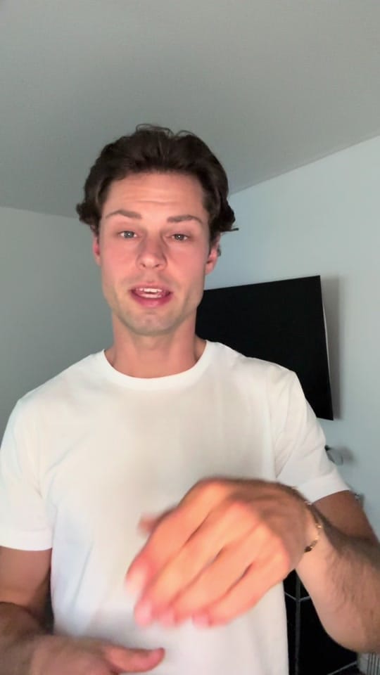 Post 7 by robin_hackeness on TikTok (video)