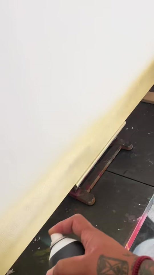 Post 1 by “ART” on TikTok (video)