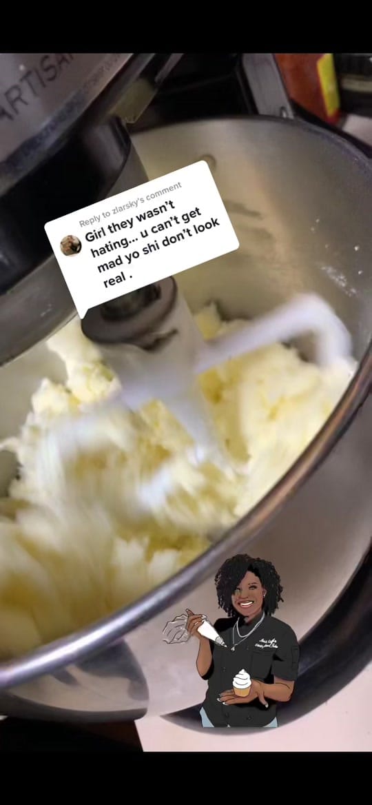 Post 10 by oliviag. 🖤🧁 on TikTok (video)