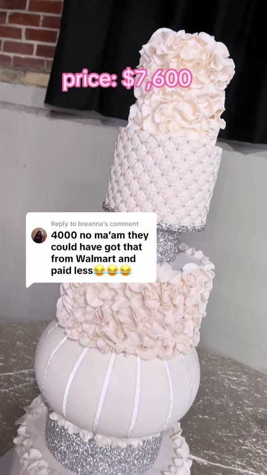 Post 5 by oliviag. 🖤🧁 on TikTok (video)