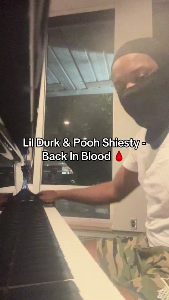 Post 9 by Iconik 🎹 on TikTok (video)