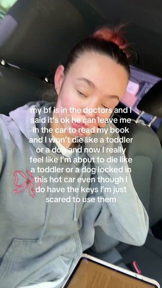 Post 9 by georgia esme 💋🧚🏻🌛📚 on TikTok (video)