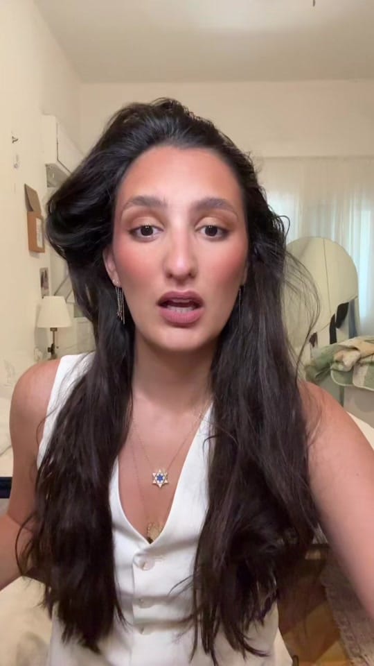 Post 1 by Danielle Yablonka on TikTok (video)