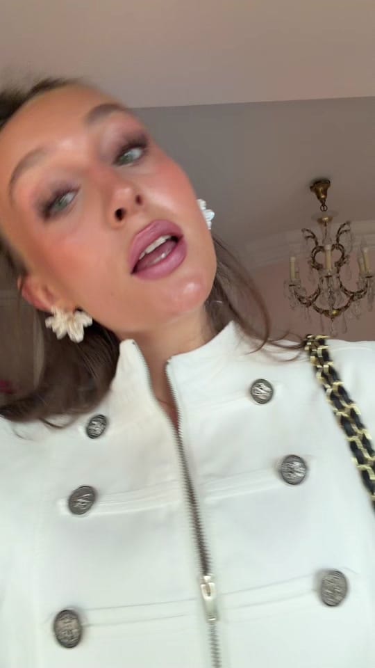 Post 5 by N I N O on TikTok (video)