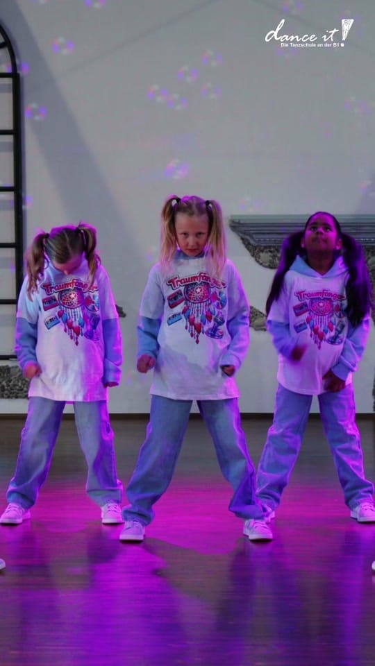 Post 4 by Tanzschule dance it! on TikTok (video)