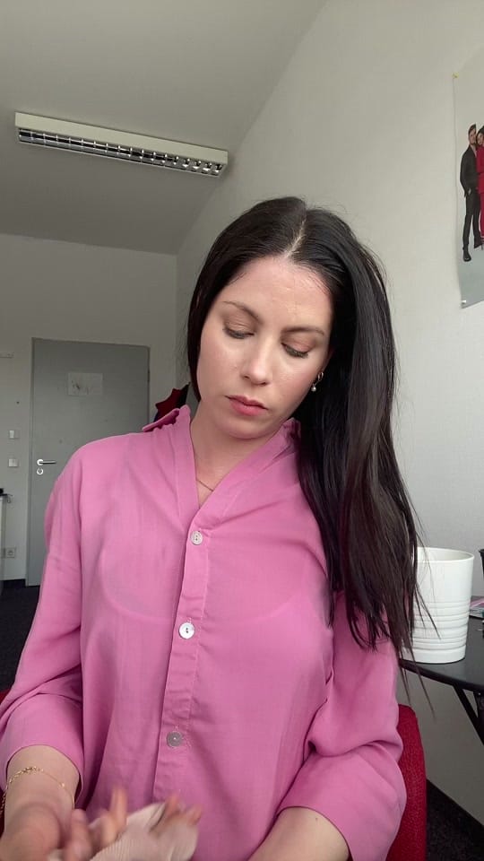 Post 1 by Valea Scalabrino on TikTok (video)