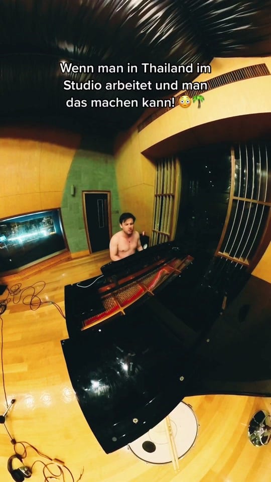 Post 9 by René Miller on TikTok (video)