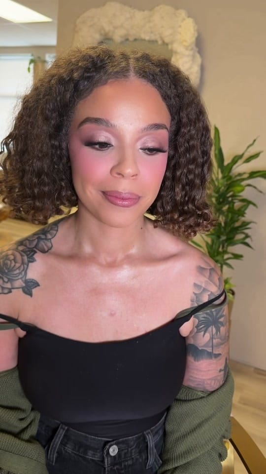 Post 4 by Anny Saavedra on TikTok (video)