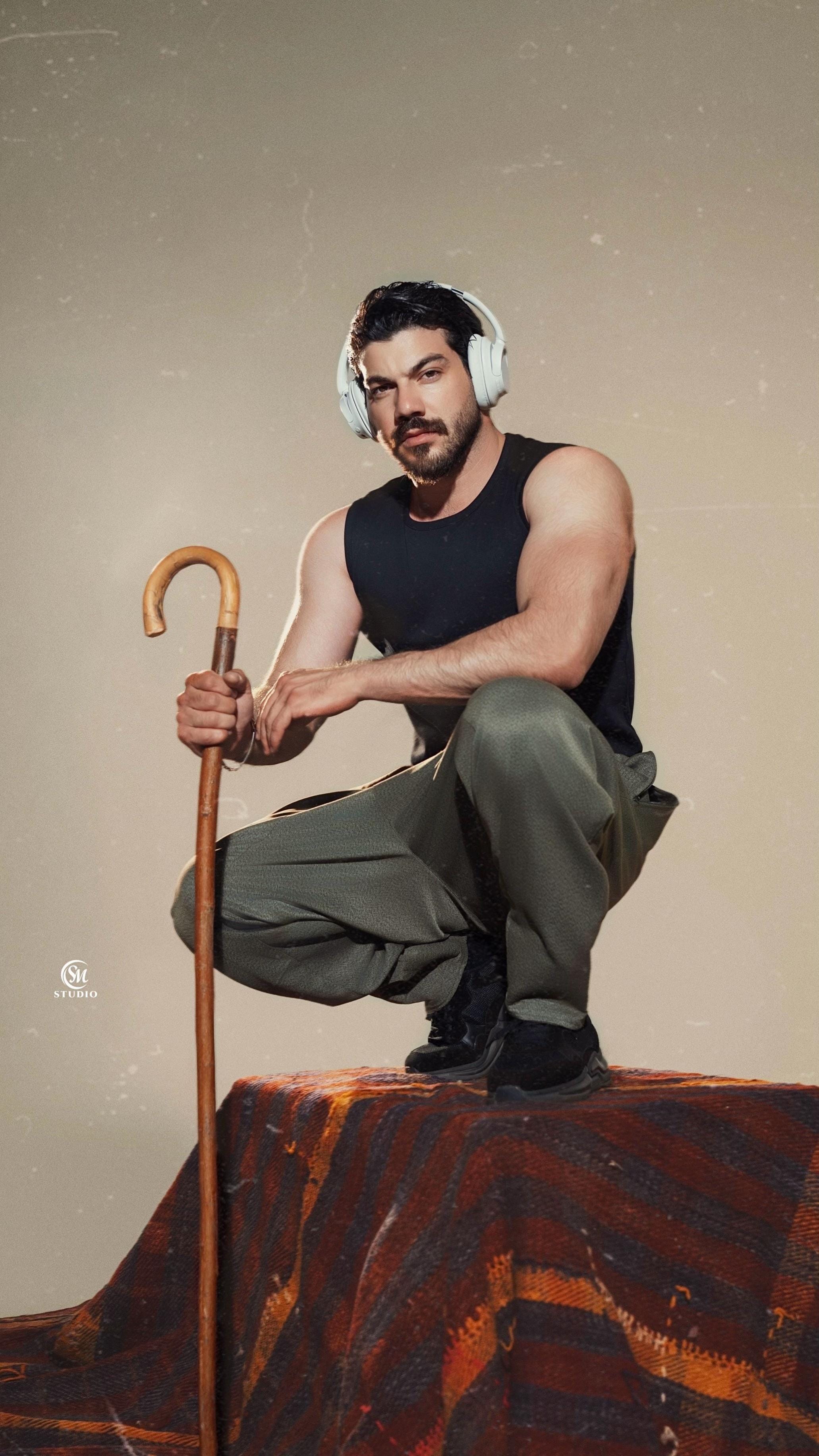 Post 1 by NIROJ-B on TikTok (video)