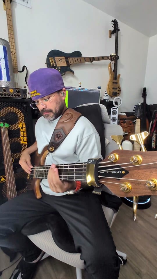 Post 4 by Edgar Alvarado on TikTok (video)