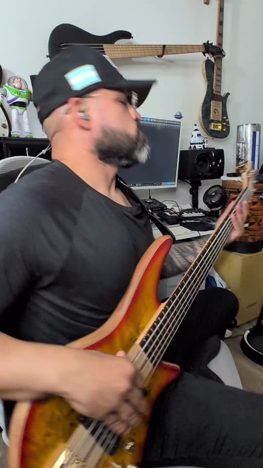 Post 7 by Edgar Alvarado on TikTok (video)
