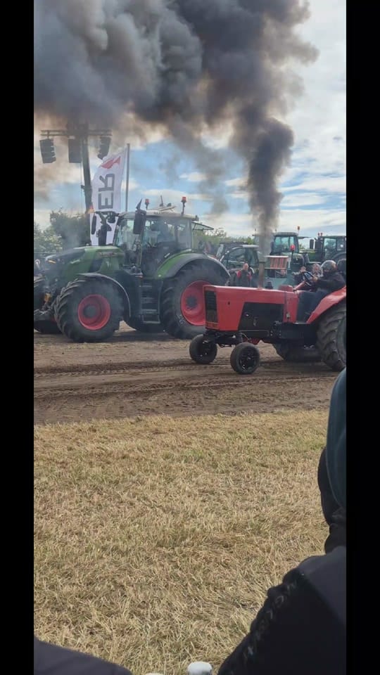 Post 3 by Zeitlos_fotografie_mv on TikTok (video)