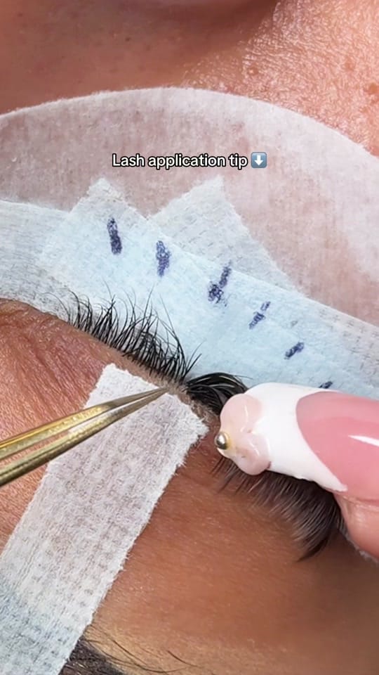 Post 1 by lashedbyelisha on TikTok (video)