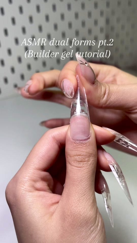 Post 10 by Mia on TikTok (video)