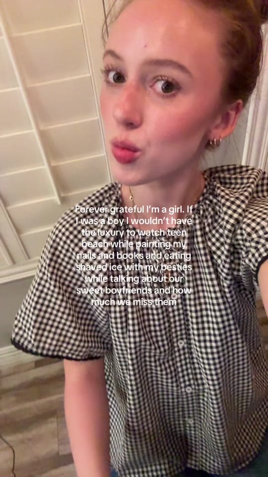 Post 5 by Berlin Decker on TikTok (video)