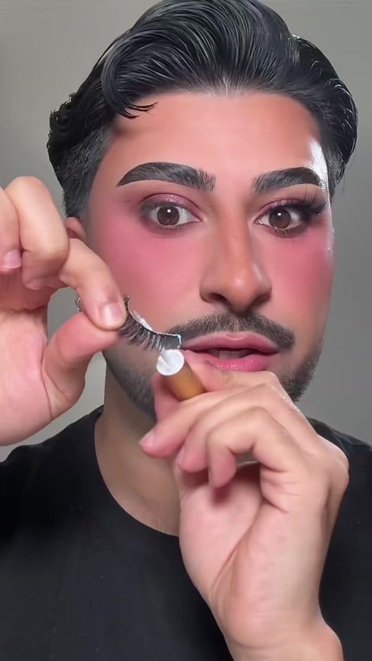 Post 6 by Arwin | Makeup Artist on TikTok (video)