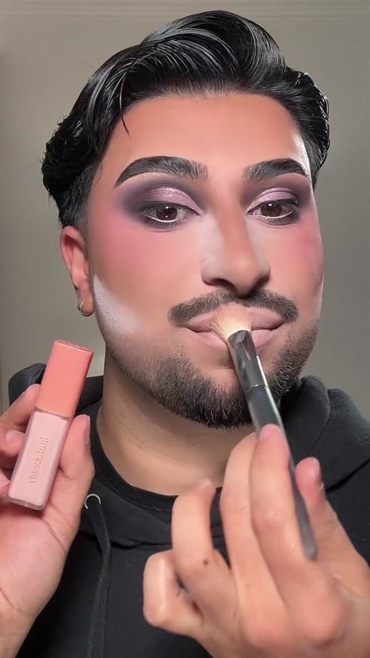 Post 9 by Arwin | Makeup Artist on TikTok (video)