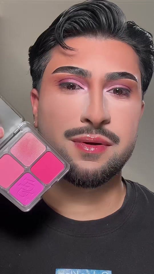 Post 8 by Arwin | Makeup Artist on TikTok (video)