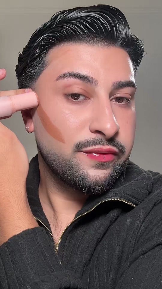 Post 7 by Arwin | Makeup Artist on TikTok (video)