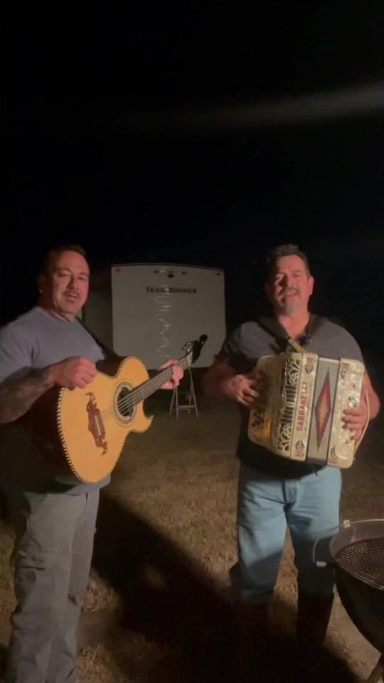 Post 9 by losdesperadoz on TikTok (video)