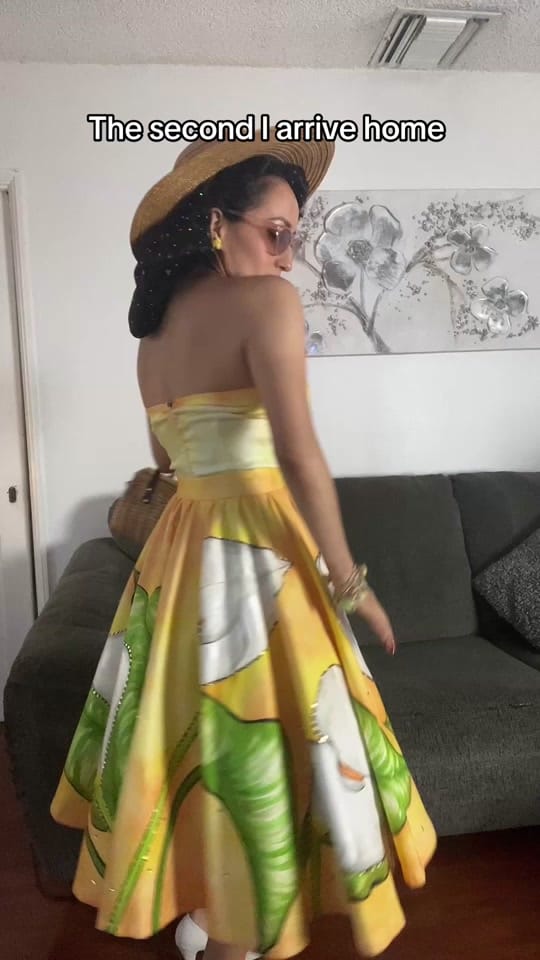 Post 5 by Jenny Dame on TikTok (video)