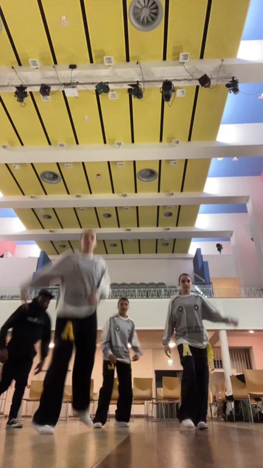 Post 10 by ICU dance crew🔥 on TikTok (video)