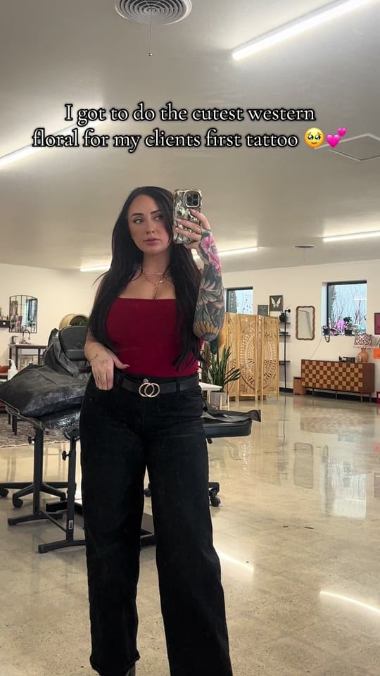 Post 7 by Wilde Blume Tattoo on TikTok (video)