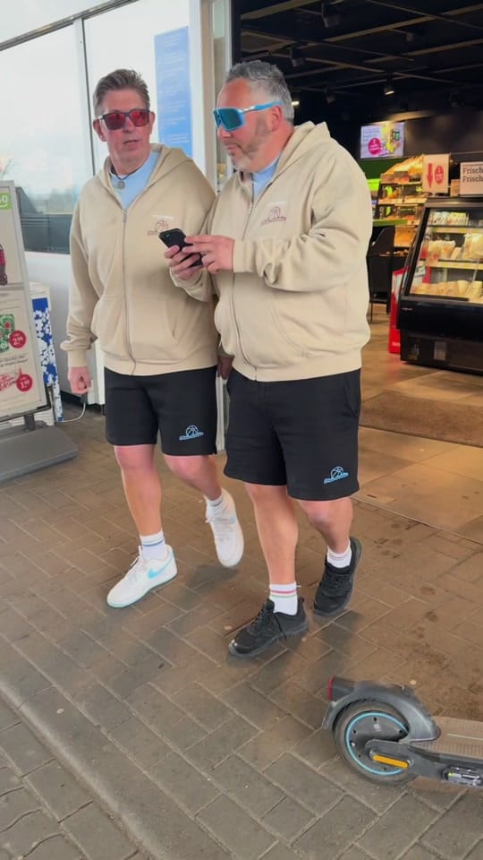 Post 5 by Malle Buddies on TikTok (video)