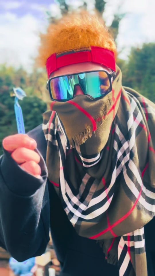 Post 2 by Malle Buddies on TikTok (video)
