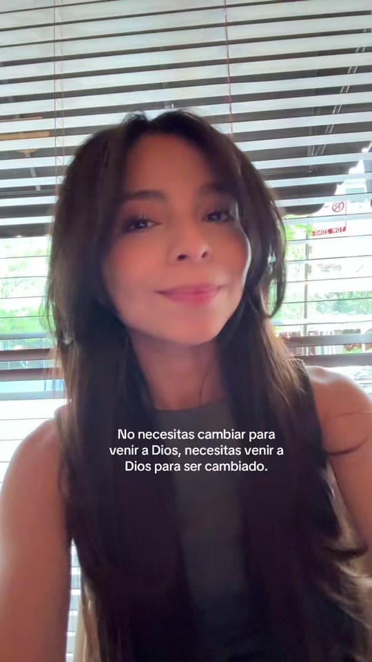 Post 2 by samples damy oficial on TikTok (video)