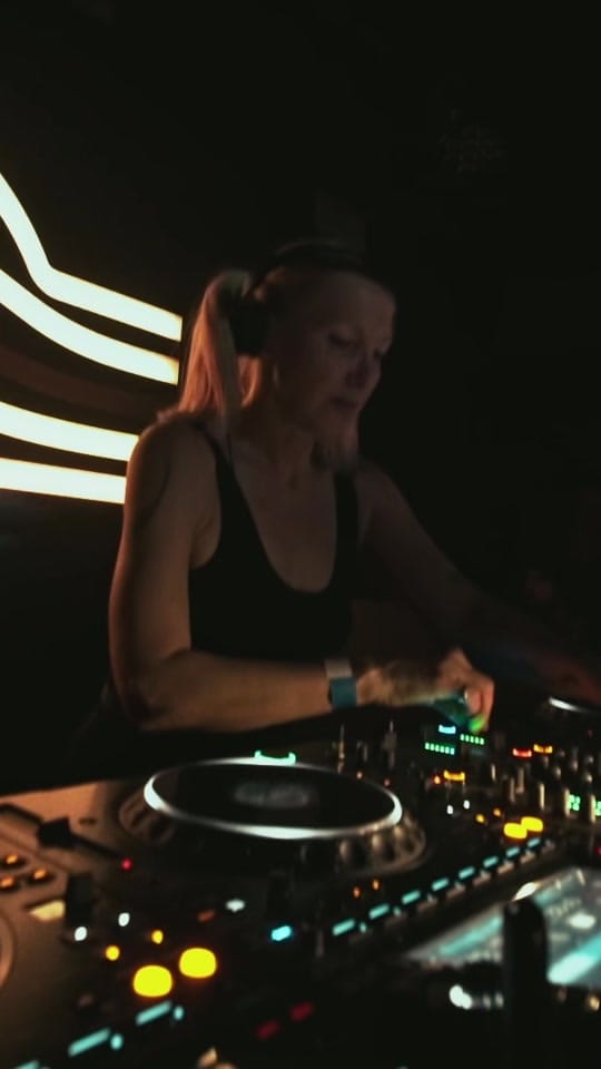 Post 5 by Ellen Allien on TikTok (video)