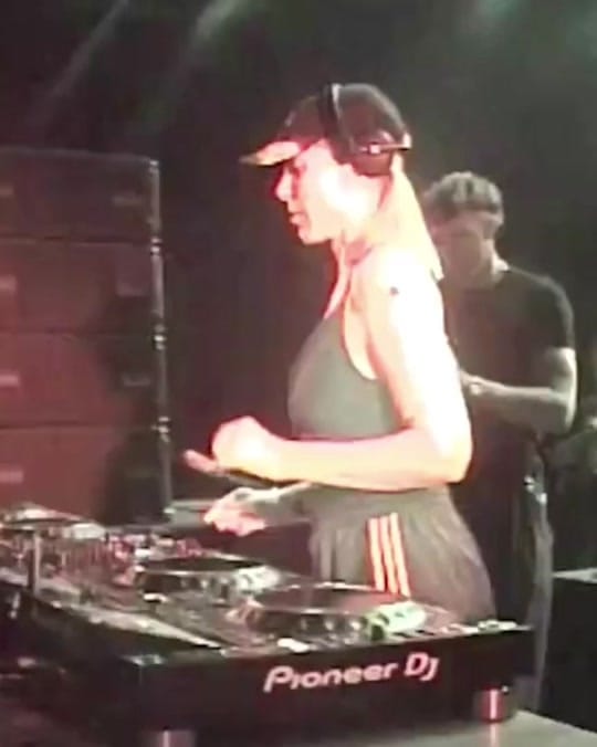 Post 6 by Ellen Allien on TikTok (video)