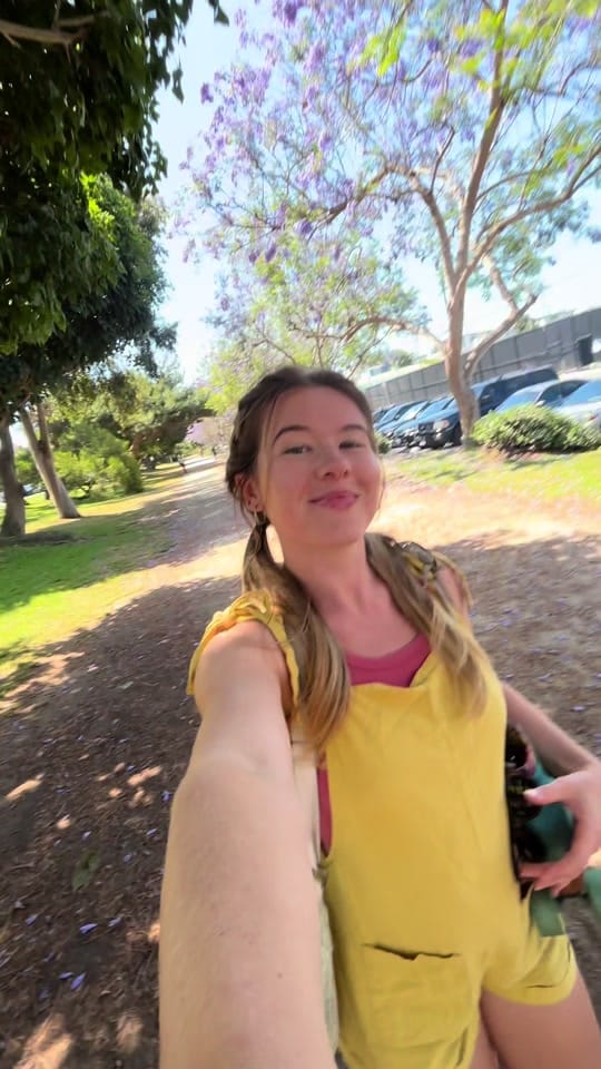Post 1 by Juju Creates Art on TikTok (video)